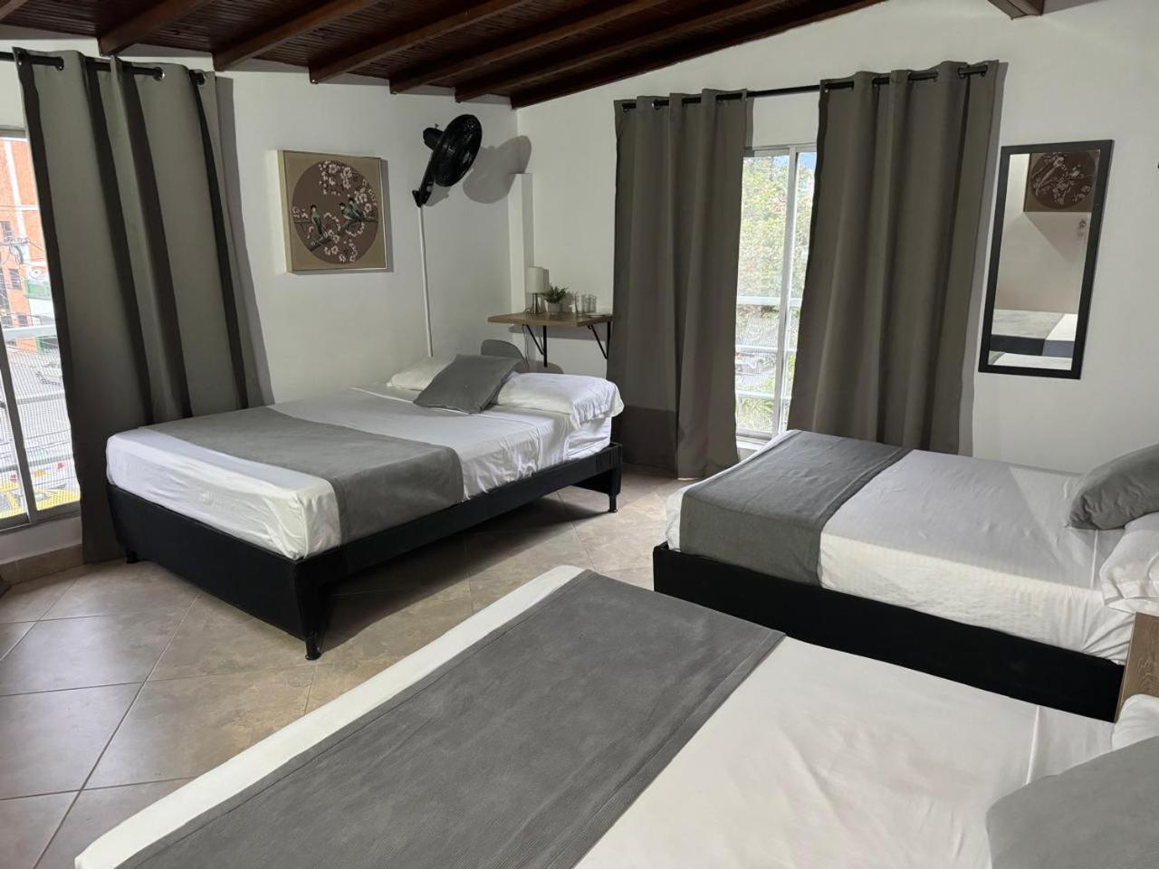 Gemas San Joaquin 1 Hotell Medellín Eksteriør bilde