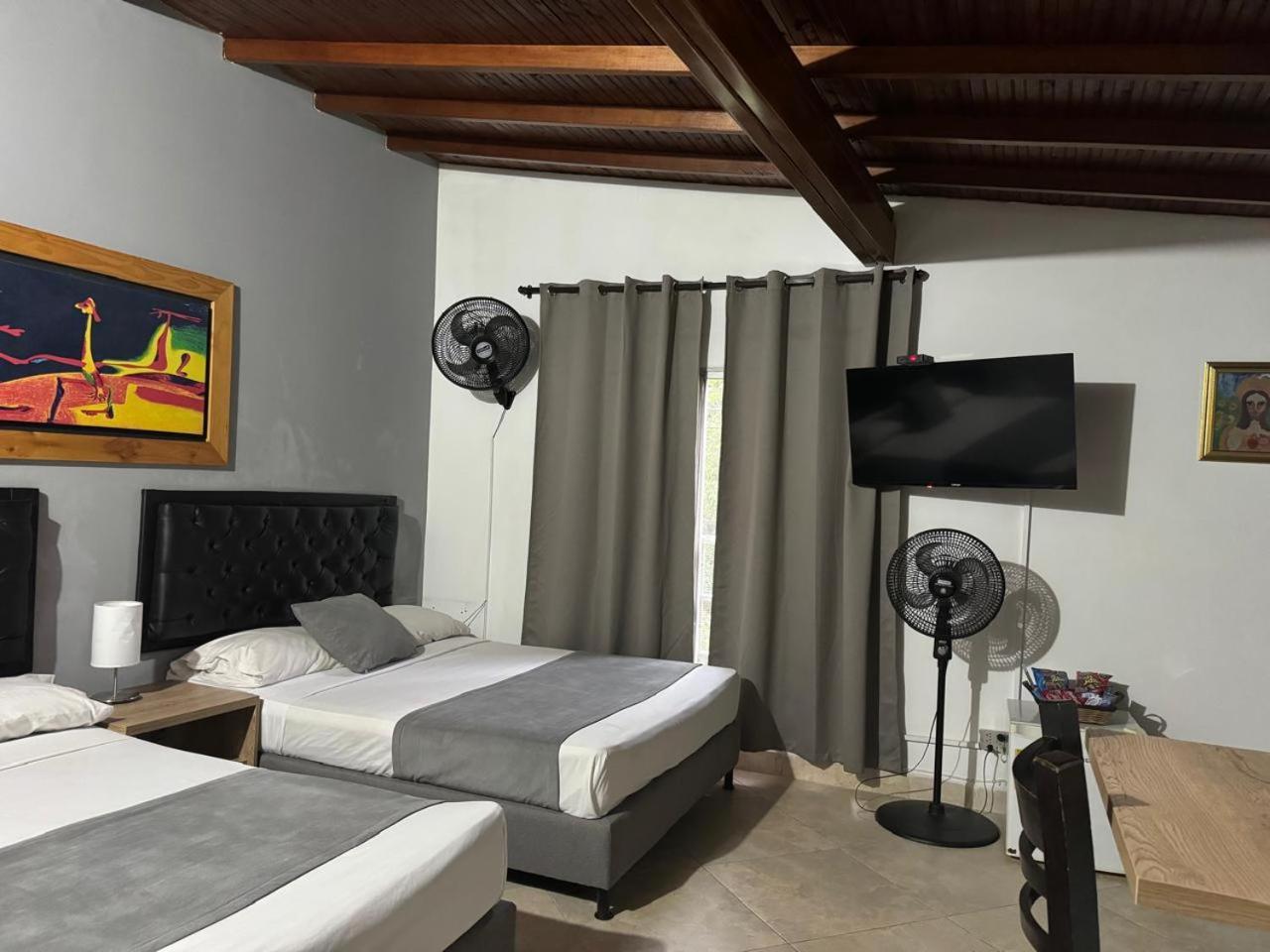 Gemas San Joaquin 1 Hotell Medellín Eksteriør bilde