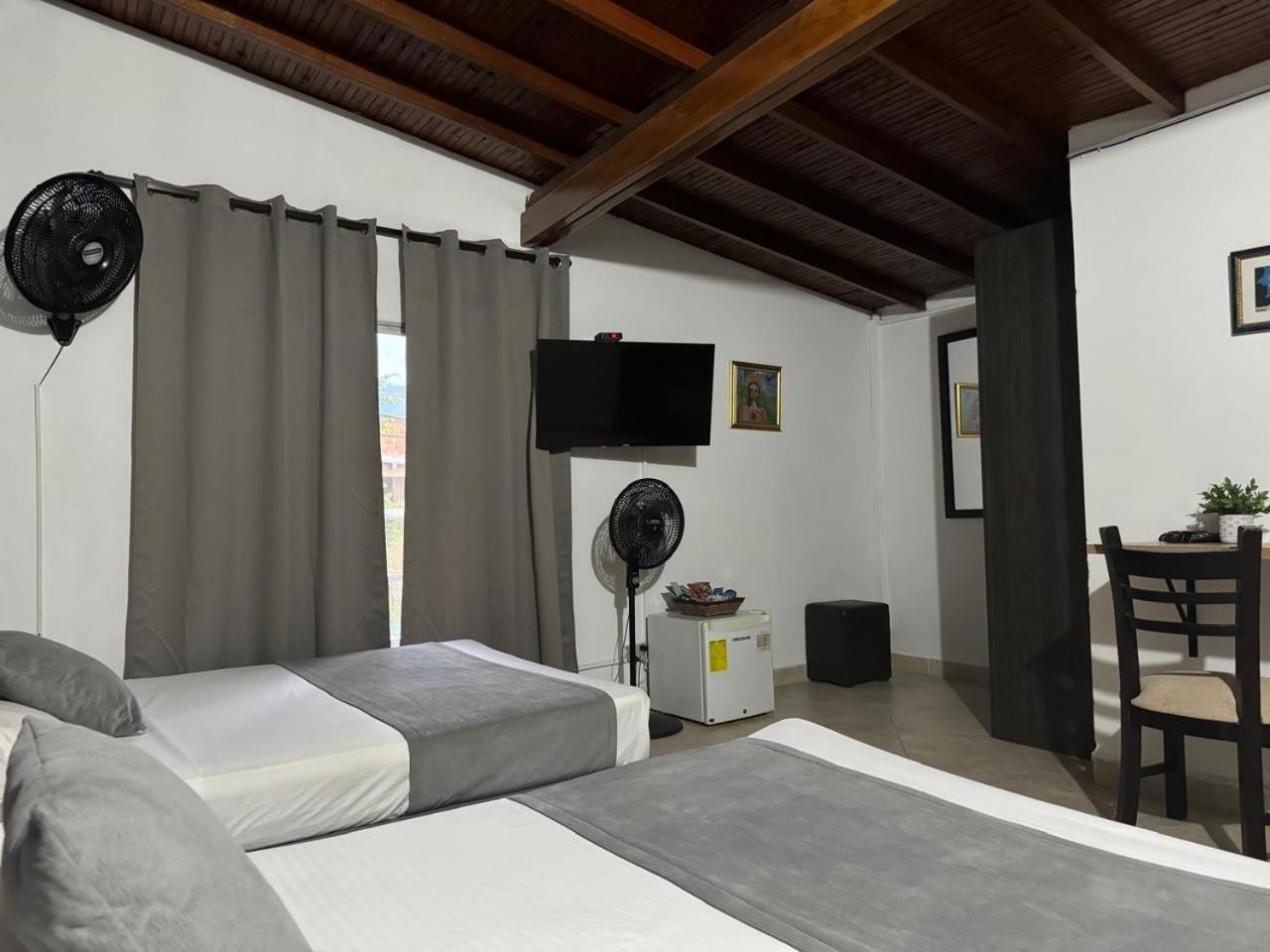 Gemas San Joaquin 1 Hotell Medellín Eksteriør bilde