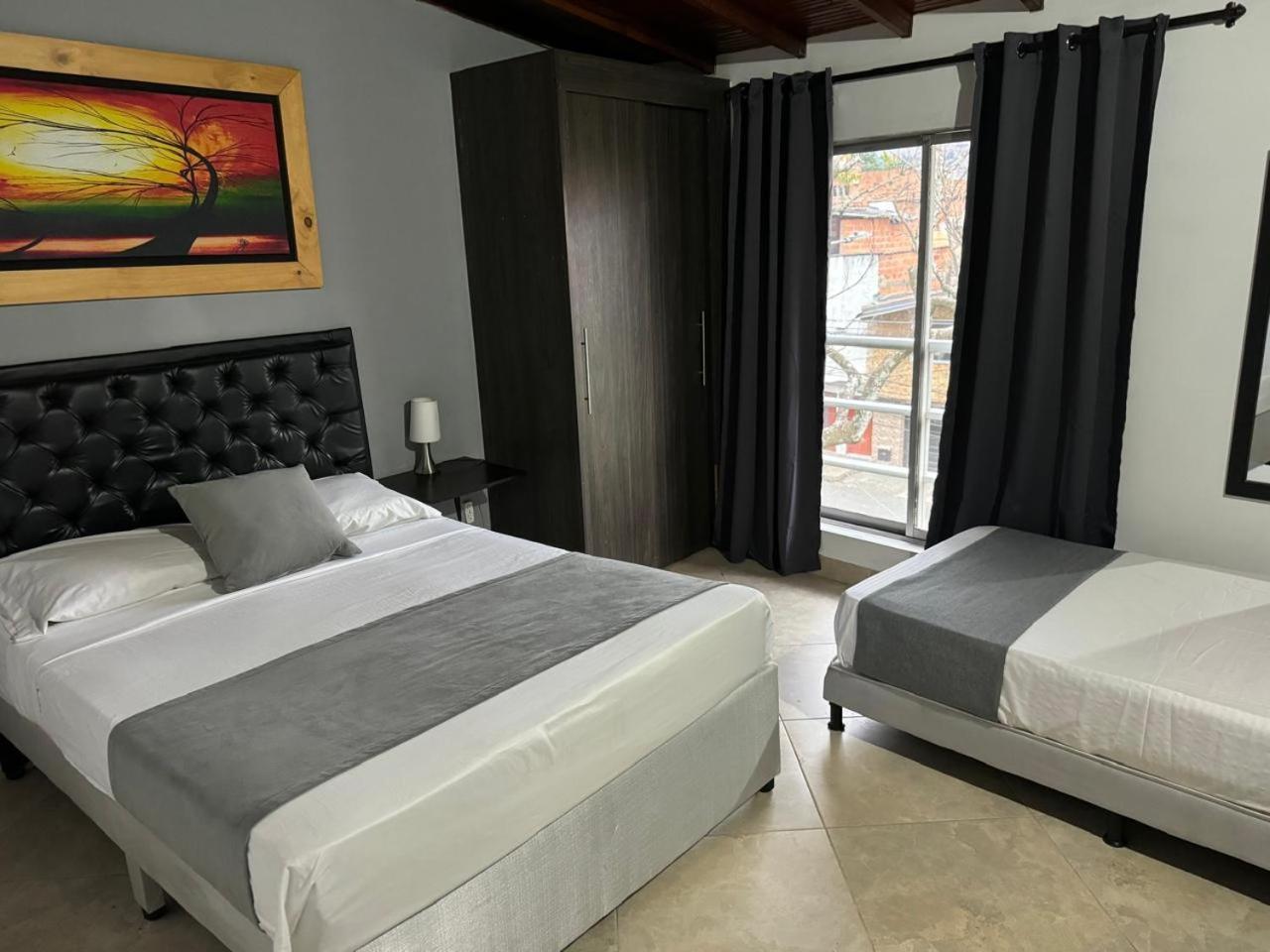 Gemas San Joaquin 1 Hotell Medellín Eksteriør bilde