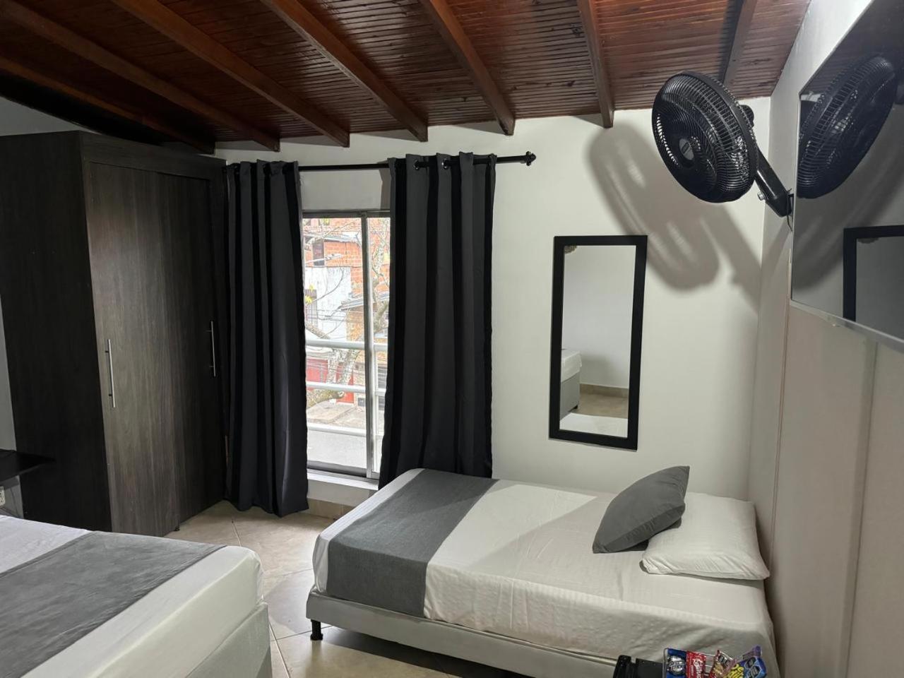 Gemas San Joaquin 1 Hotell Medellín Eksteriør bilde