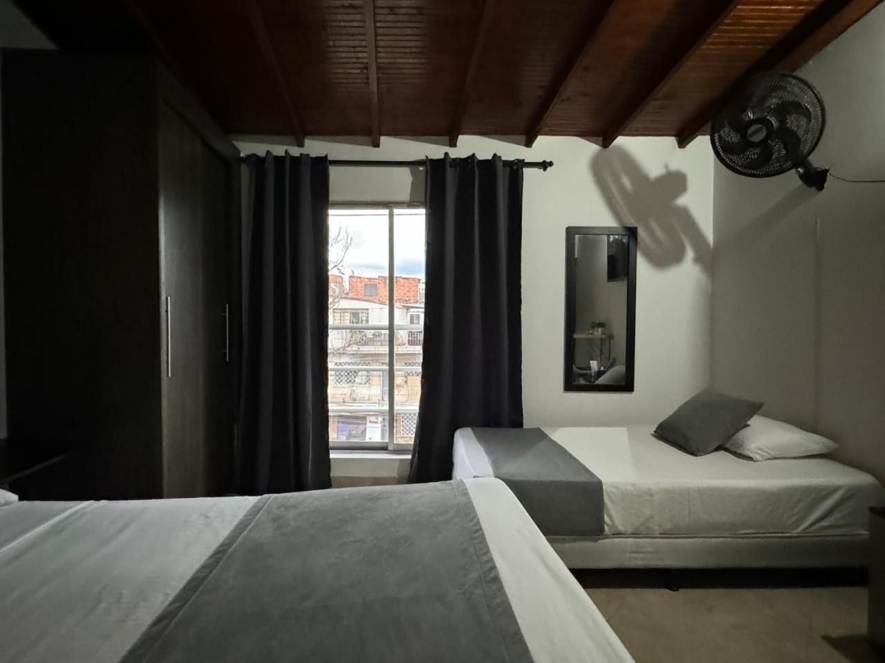 Gemas San Joaquin 1 Hotell Medellín Eksteriør bilde