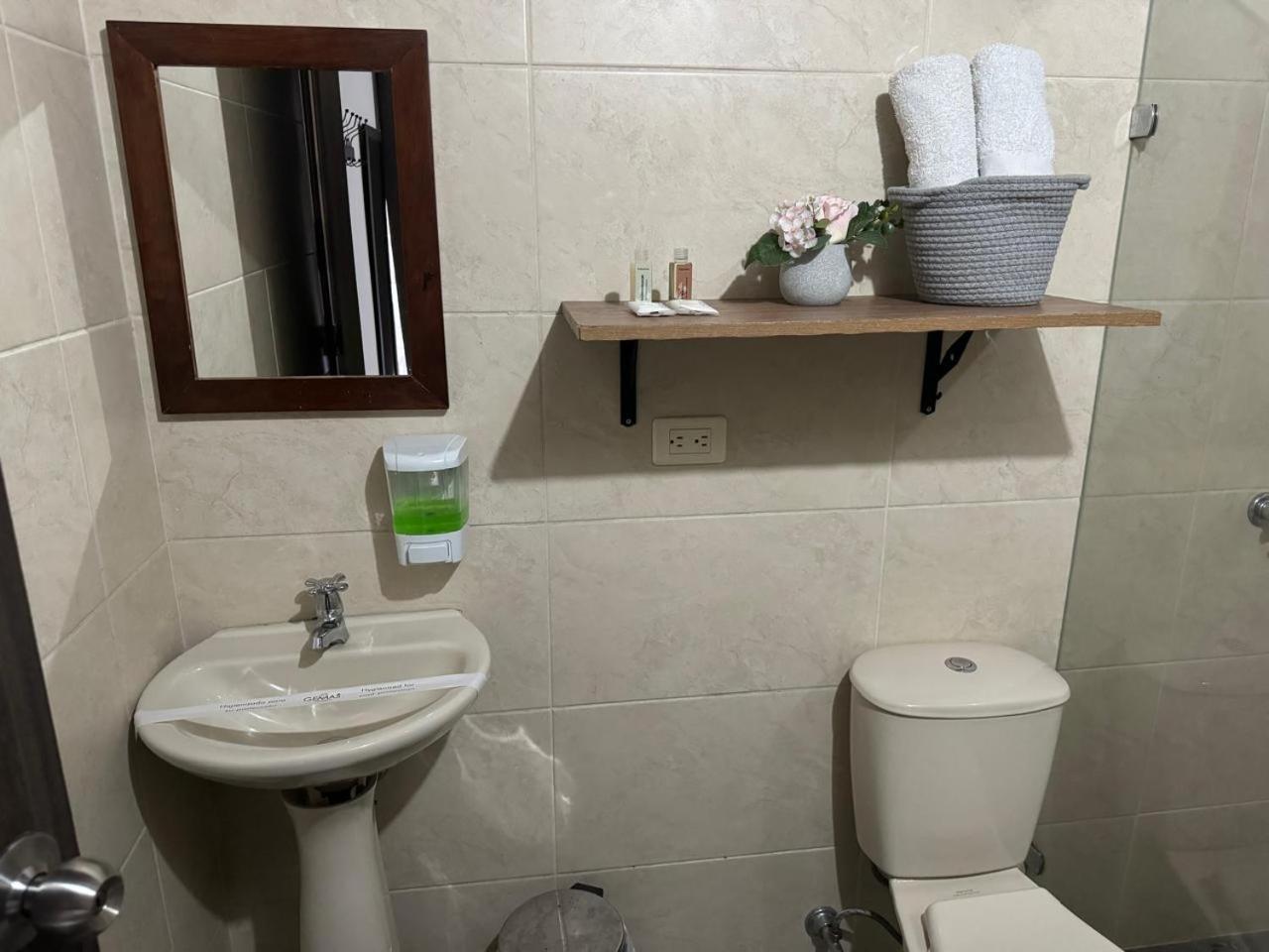 Gemas San Joaquin 1 Hotell Medellín Eksteriør bilde
