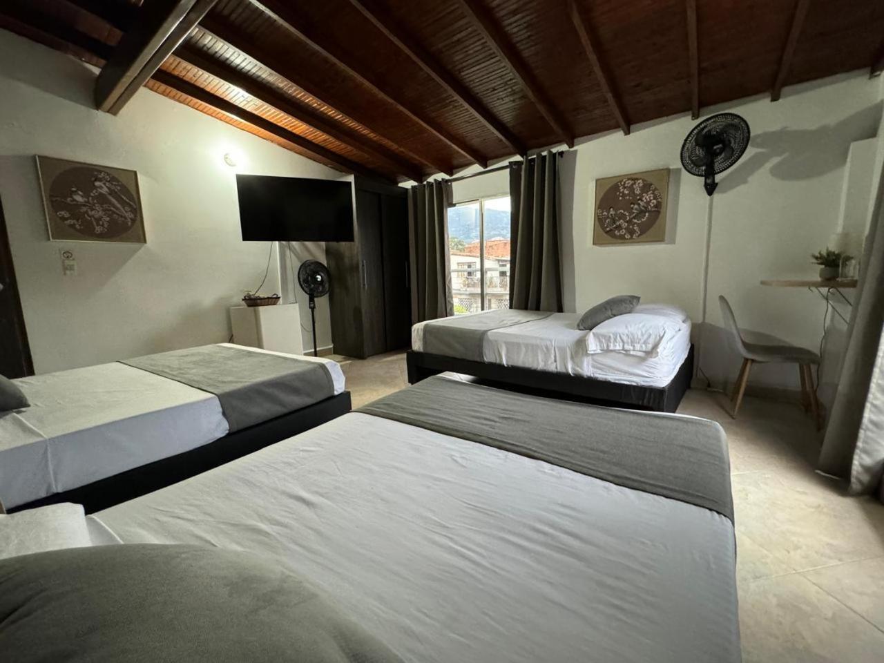 Gemas San Joaquin 1 Hotell Medellín Eksteriør bilde